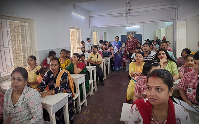 Facing challenges with your child’s transition from Bengali to English medium? Let’s fix them